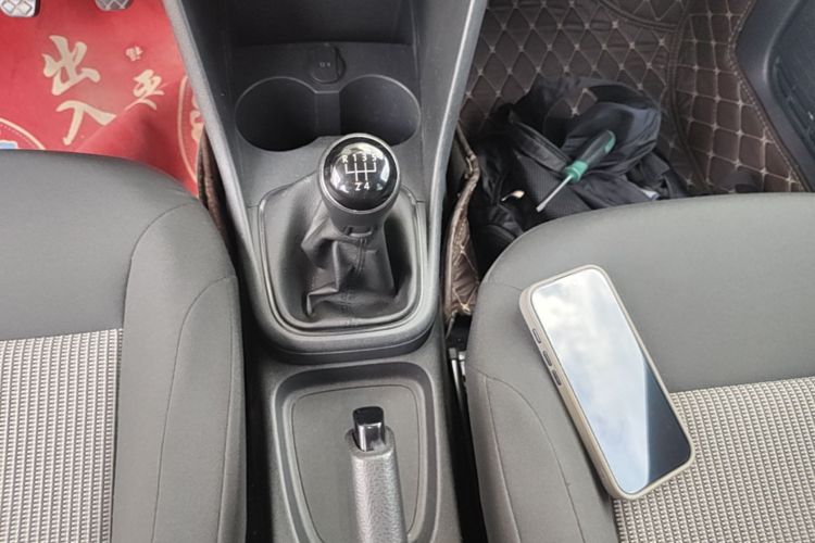 Volkswagen Polo 2016 #14 Volkswagen Polo 2016 car image #14