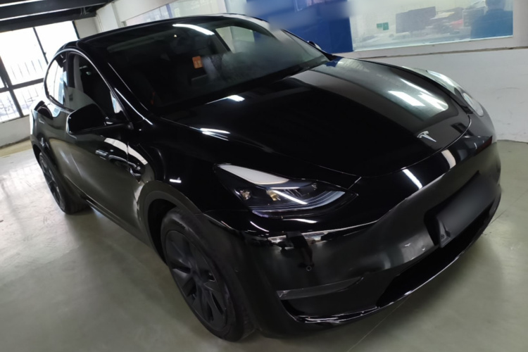 Tesla Model Y 2023 #4 Tesla Model Y 2023 car image #4