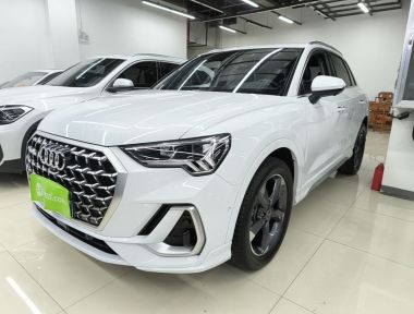 Audi Q3 2024 car image 