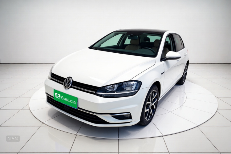 Volkswagen Golf 2020 car image #2