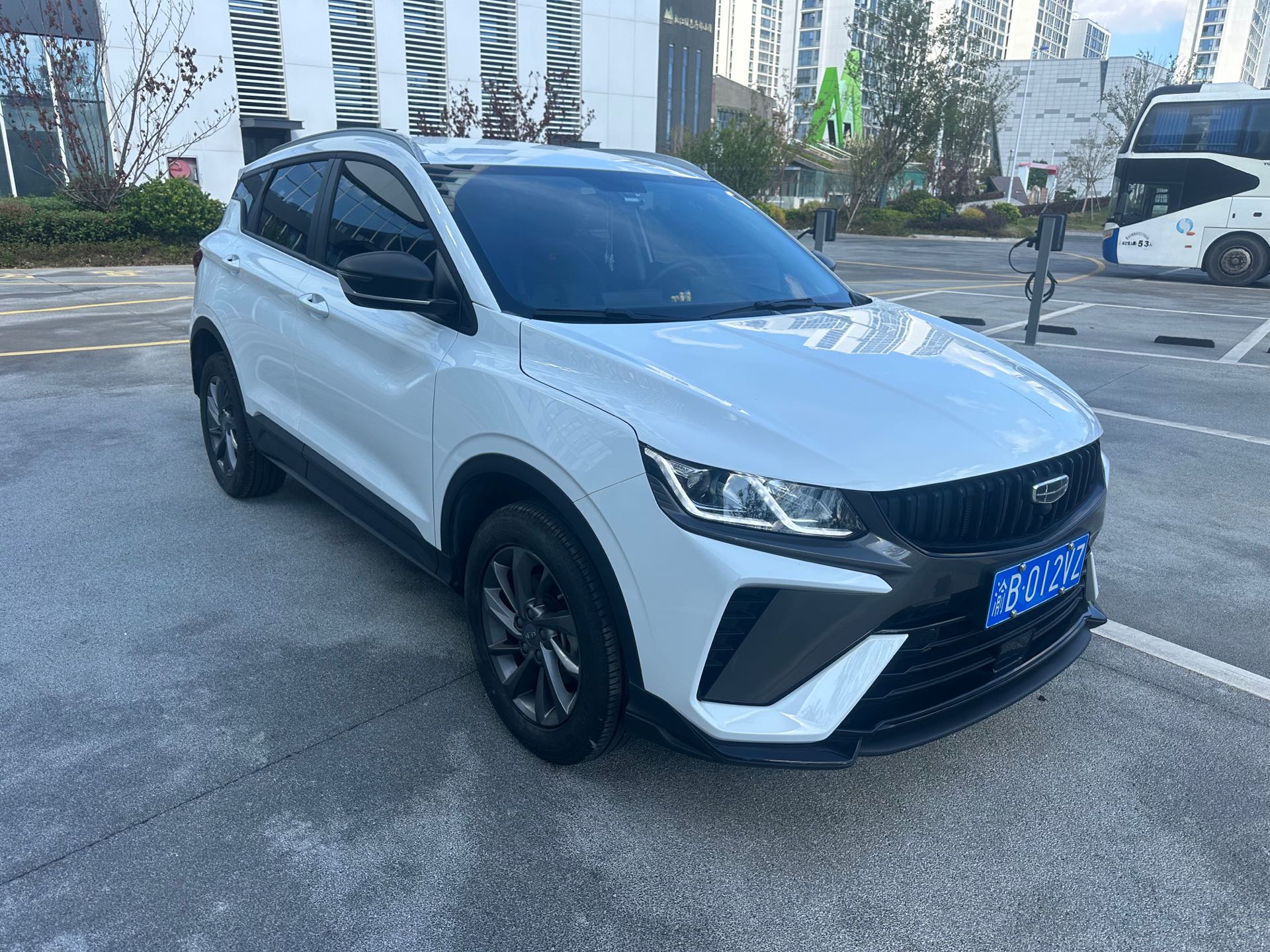 GEELY Coolray 2025 #2 GEELY Coolray 2025 car image #2
