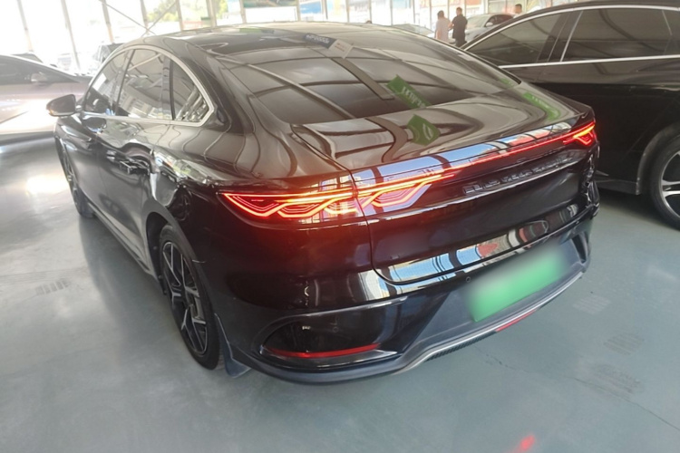 BYD Han 2023 car image #7
