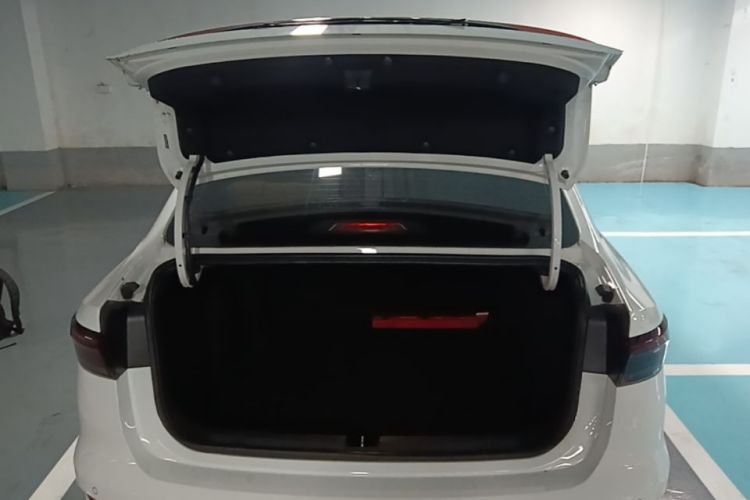 GEELY Emgrand 2022 car image #19