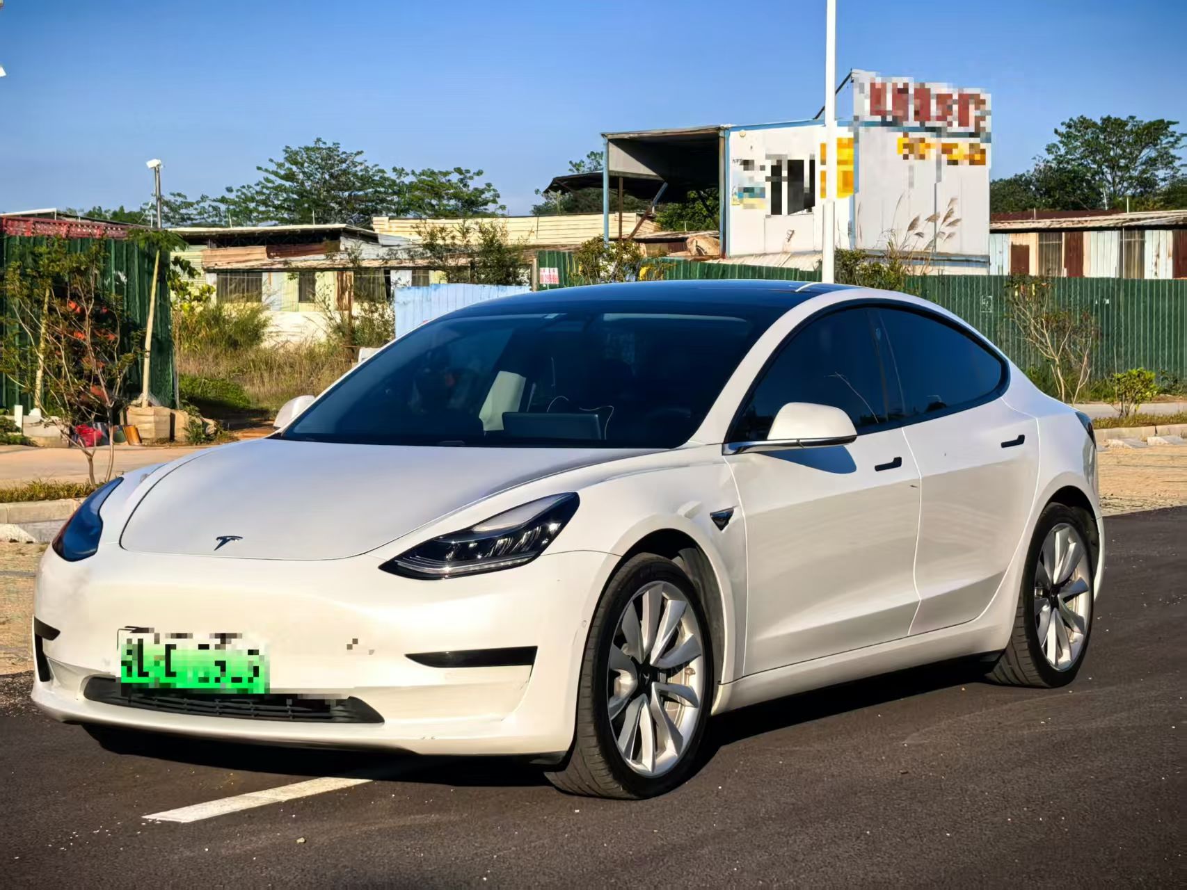 Tesla Model 3 2020 Tesla Model 3 2020 immagine di auto