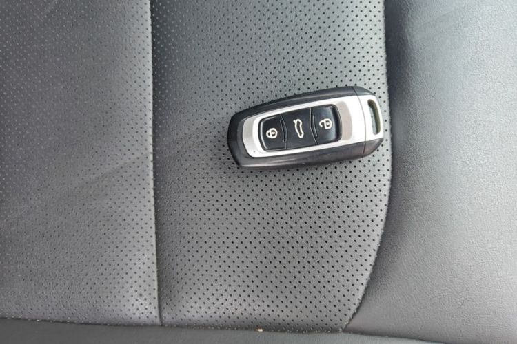 GEELY Emgrand 2018 #10 GEELY Emgrand 2018 car image #10