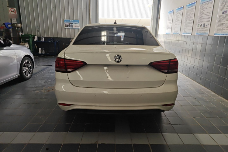 Volkswagen Lavida 2021 car image #6