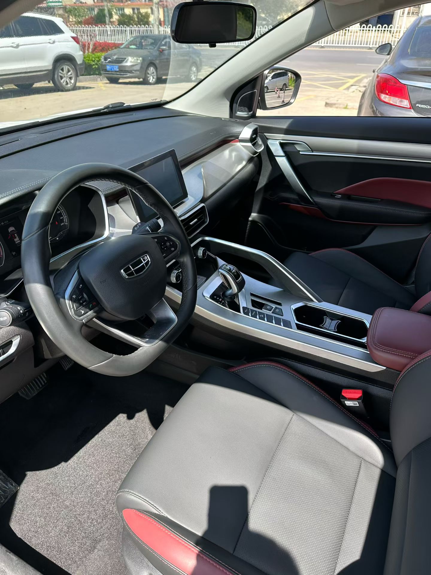 GEELY Coolray 2021 imagen de coche #5