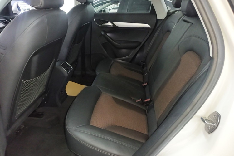 Audi Q3 2019 #17 Audi Q3 2019 car image #17