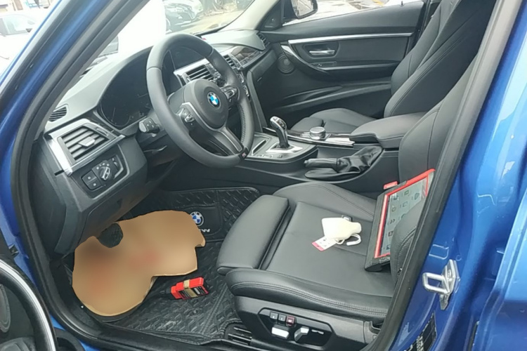 BMW 3 Series 2018 #15 BMW 3 Series 2018 car image #15