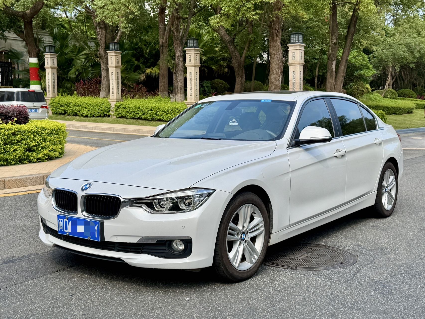 BMW 3 Series 2016 car image 