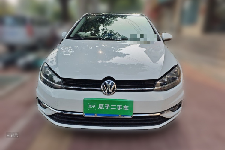 Volkswagen Golf 2018 car image #3