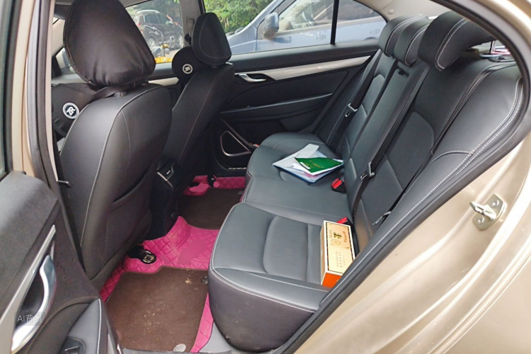 GEELY Emgrand 2020 #19 GEELY Emgrand 2020 car image #19