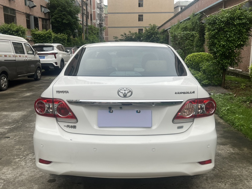 Toyota Corolla 2014 #4 Toyota Corolla 2014 car image #4