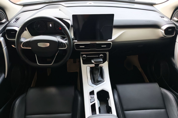 GEELY Coolray 2025 #10 GEELY Coolray 2025 car image #10
