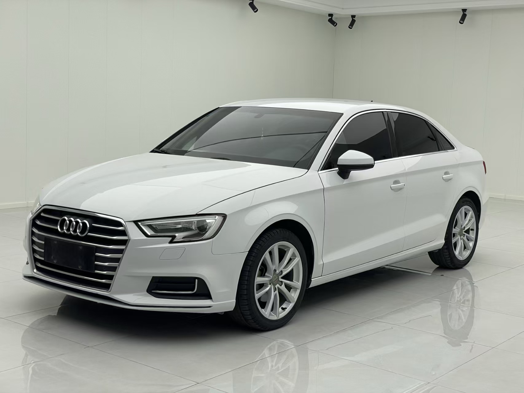 2019 2019 car image