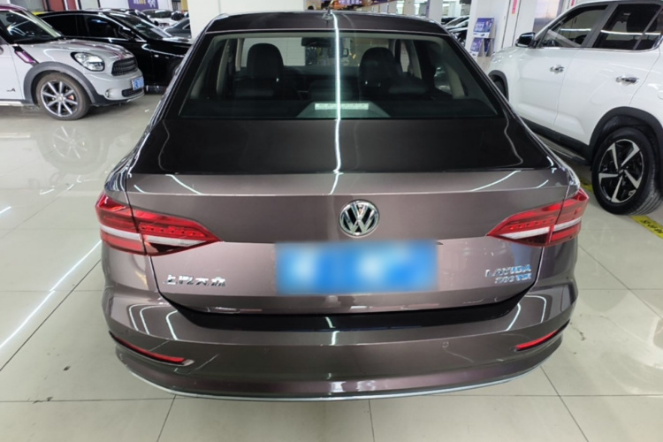 Volkswagen Lavida 2020 car image #6