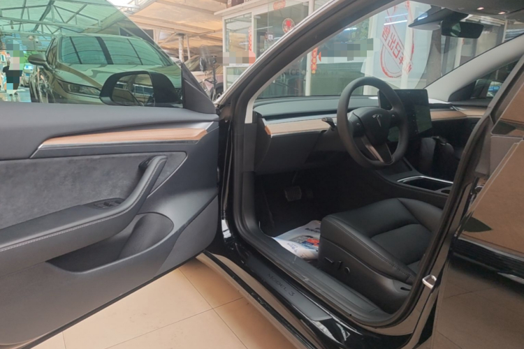 Tesla Model 3 2023 #12 Tesla Model 3 2023 car image #12
