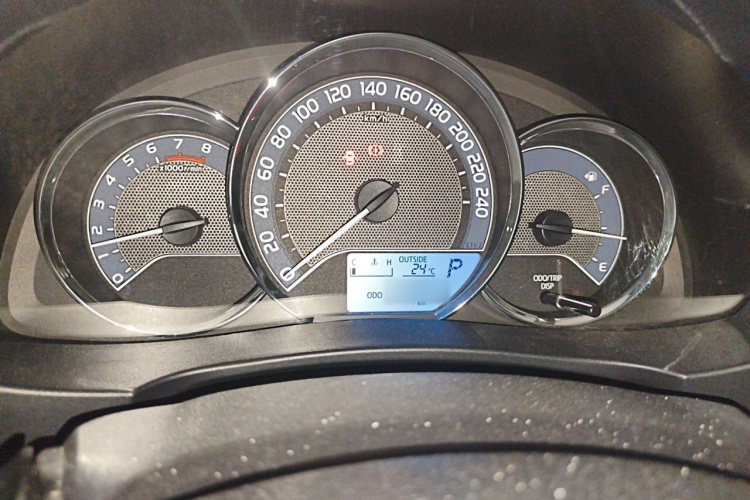 Toyota Corolla 2017 #16 Toyota Corolla 2017 car image #16