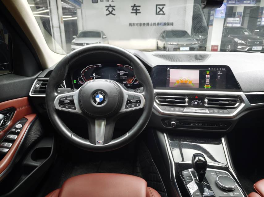 BMW 3 Series 2022 car image #9