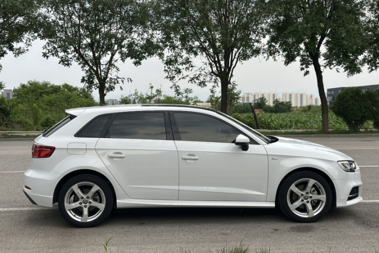 Audi A3 2020 car image #4