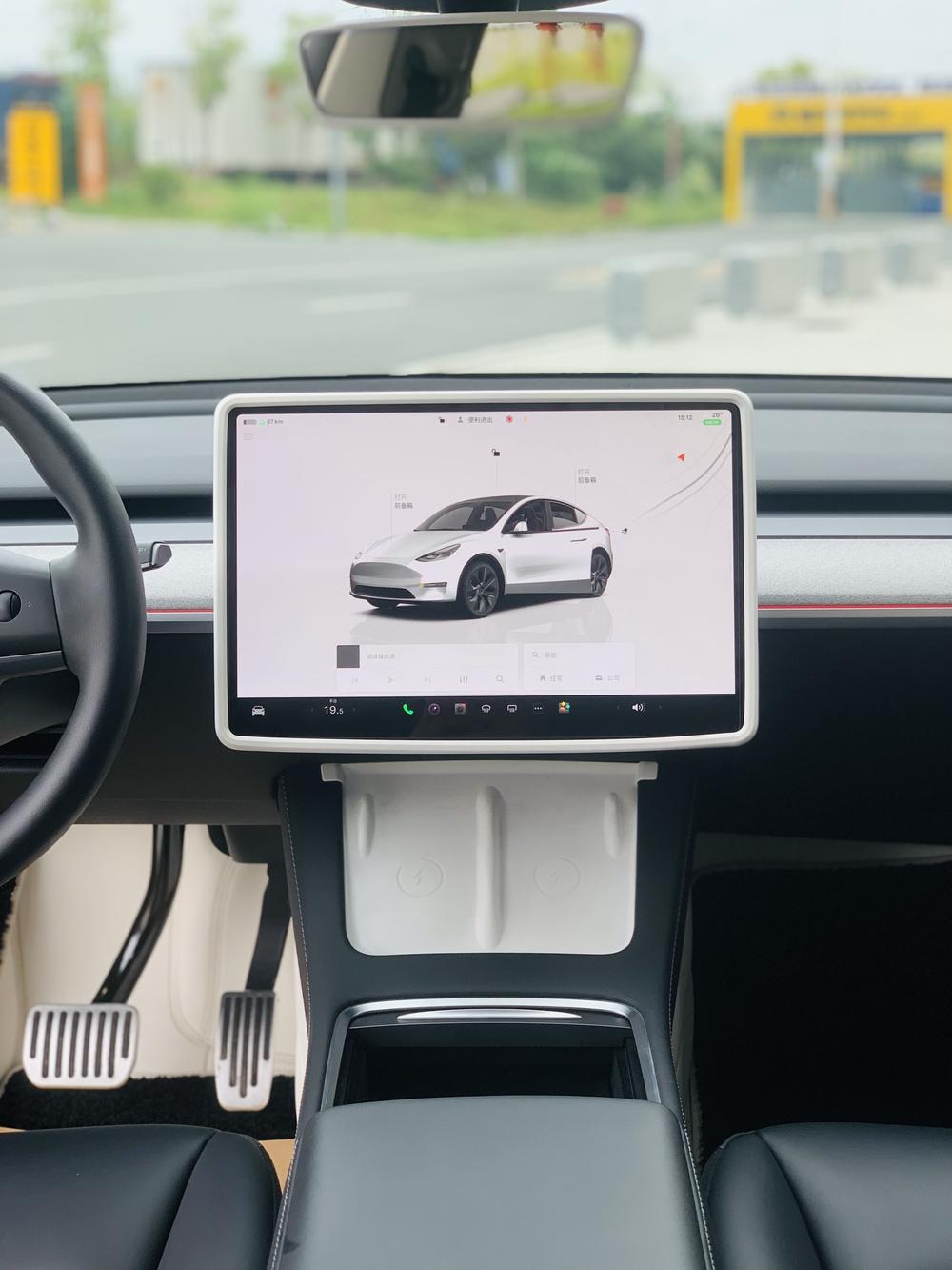 Tesla Model Y 2024 #21 Tesla Model Y 2024 car image #21