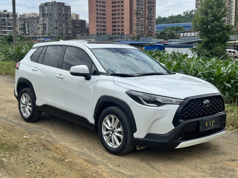Toyota Corolla Cross 2023 immagine di auto #3