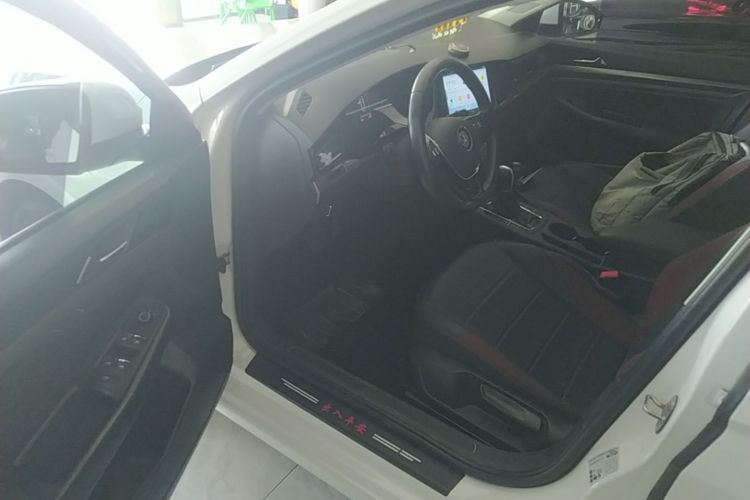 Volkswagen Bora 2019 car image #16