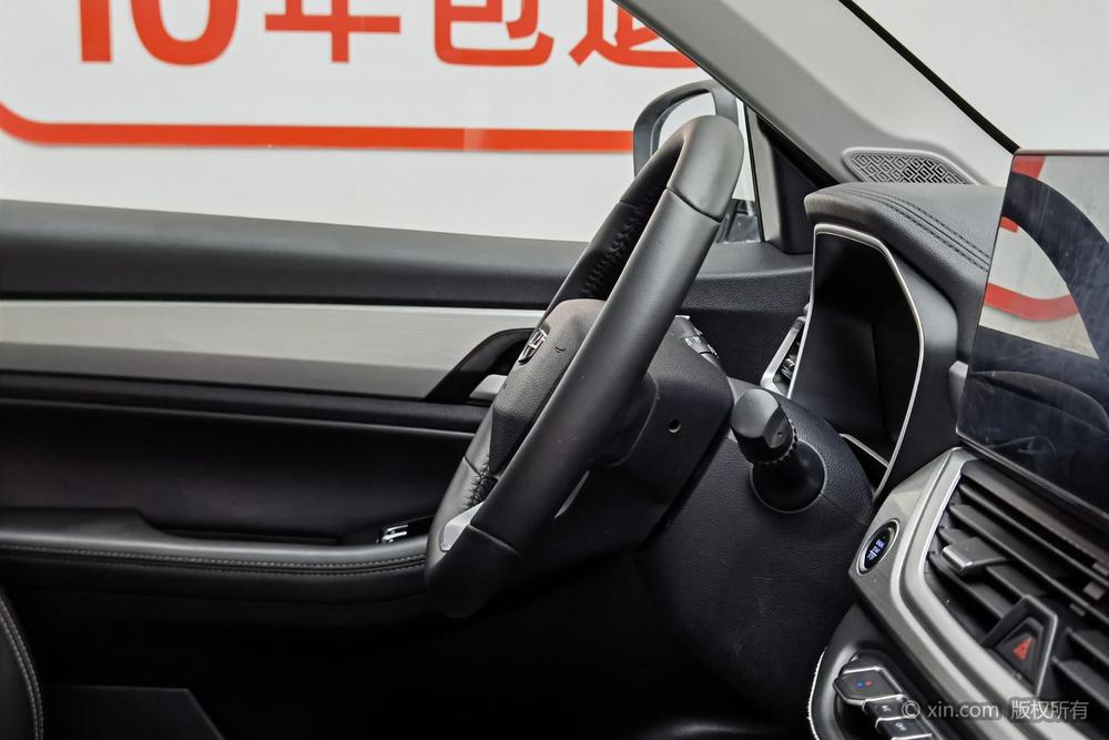 GEELY Vision X6 2020 car image #11