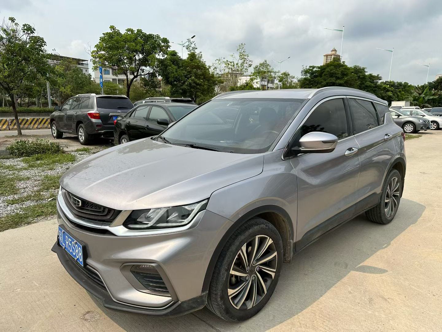 GEELY Coolray 2019 GEELY Coolray 2019 car image