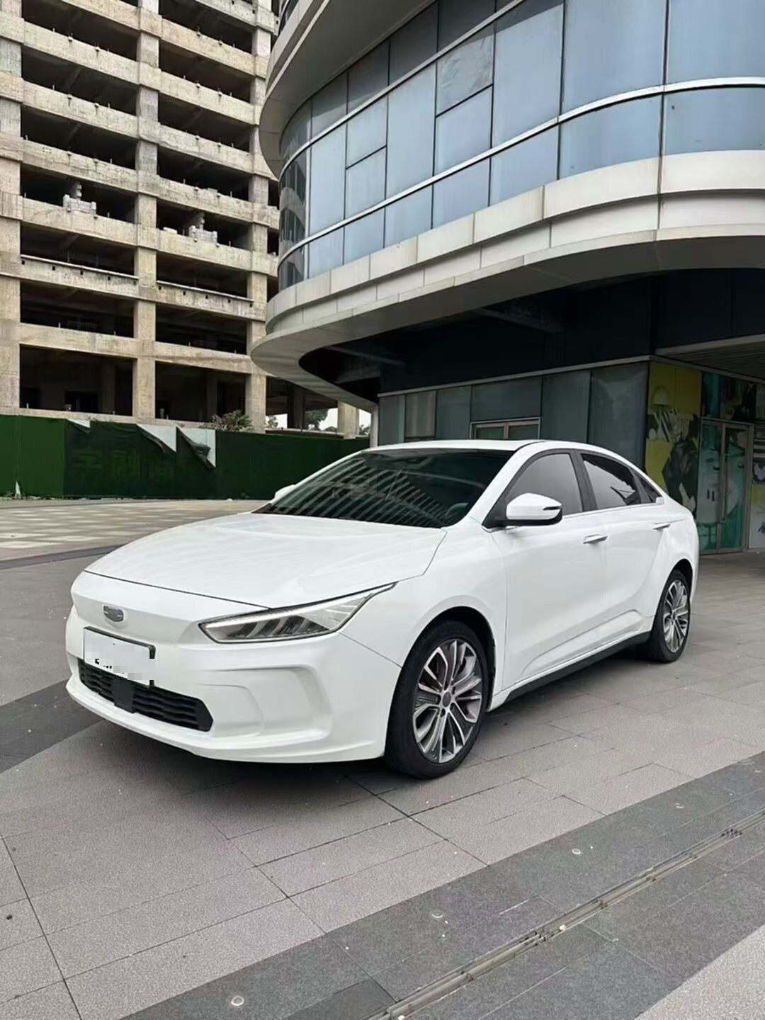 GEELY Emgrand New Energy 2020 #2 GEELY Emgrand New Energy 2020 car image #2