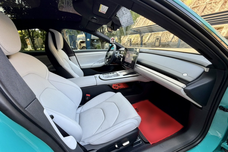 MI SU7 2024 car image #19