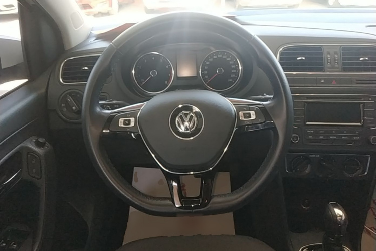 Volkswagen Polo 2017 #11 Volkswagen Polo 2017 car image #11