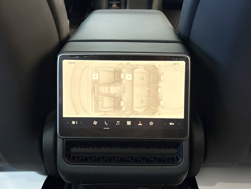 Tesla Model 3 2024 #12 Tesla Model 3 2024 car image #12