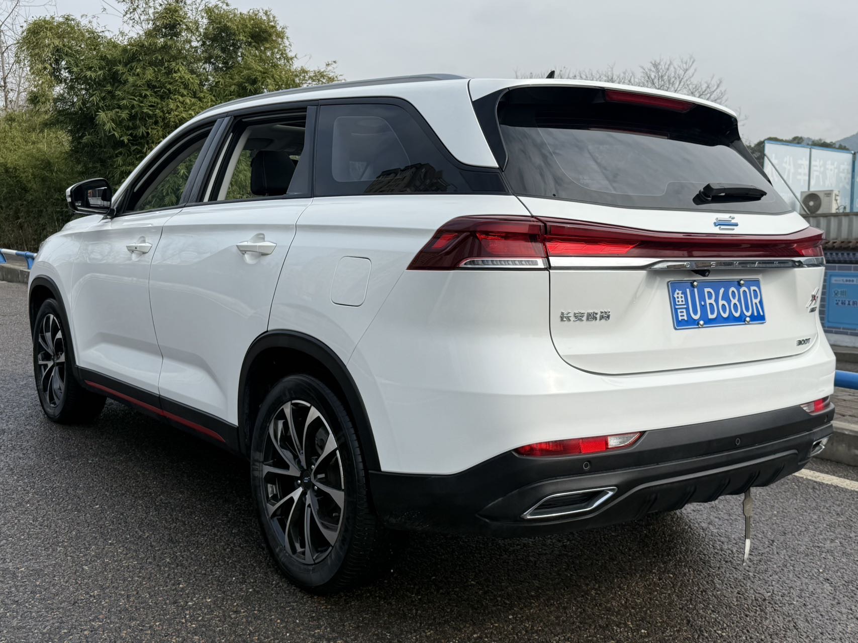 2023 car image #6