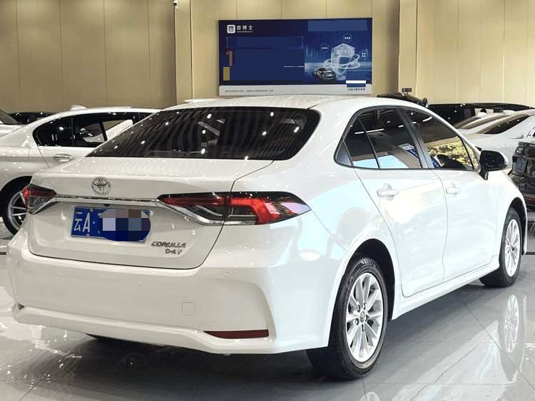 Toyota Corolla 2023 #6 Toyota Corolla 2023 صورة سيارة #6