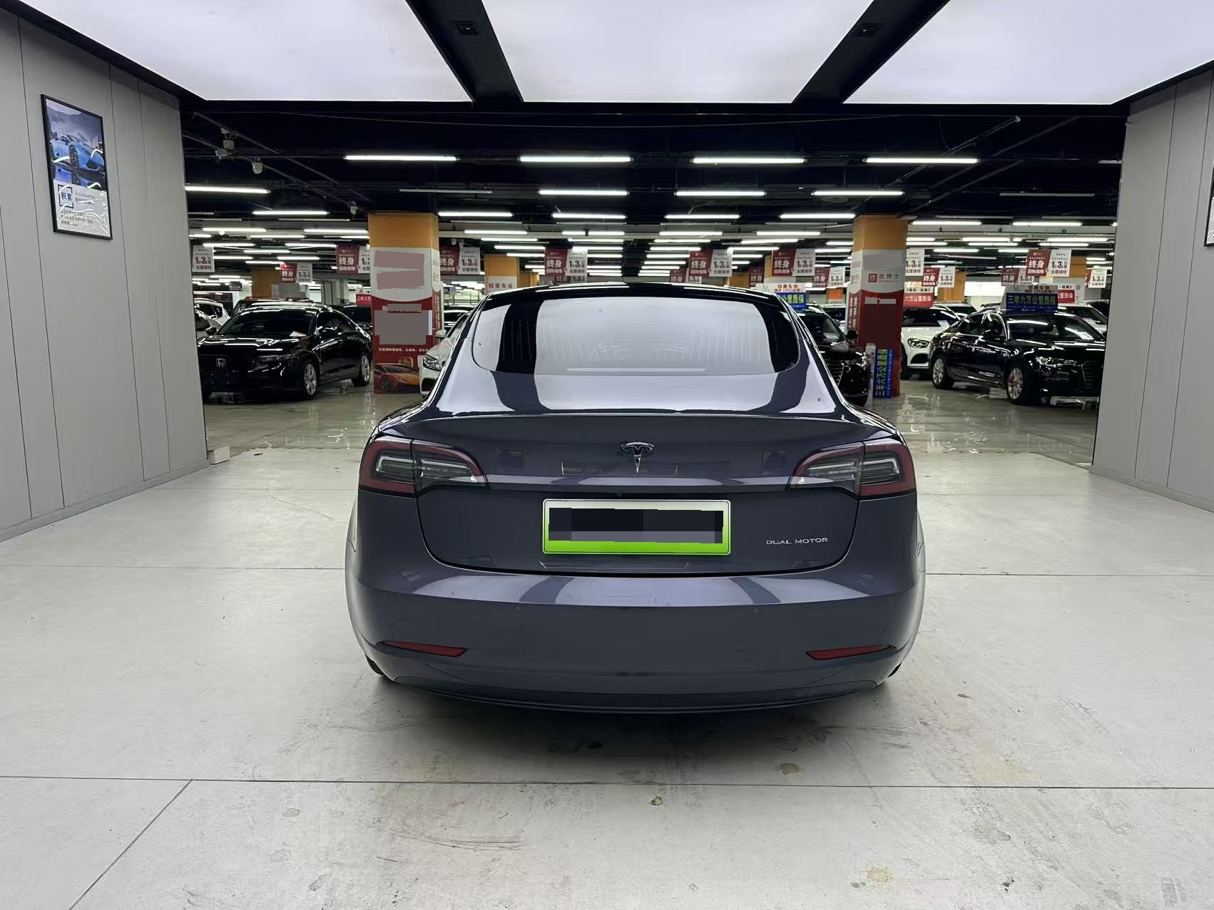Tesla Model 3 2019 صورة سيارة #3