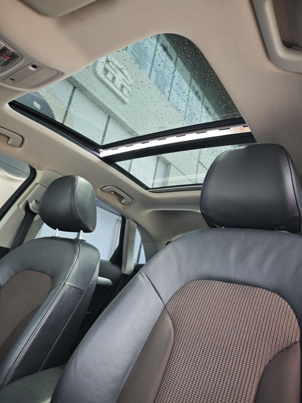 Audi Q3 2018 car image #20
