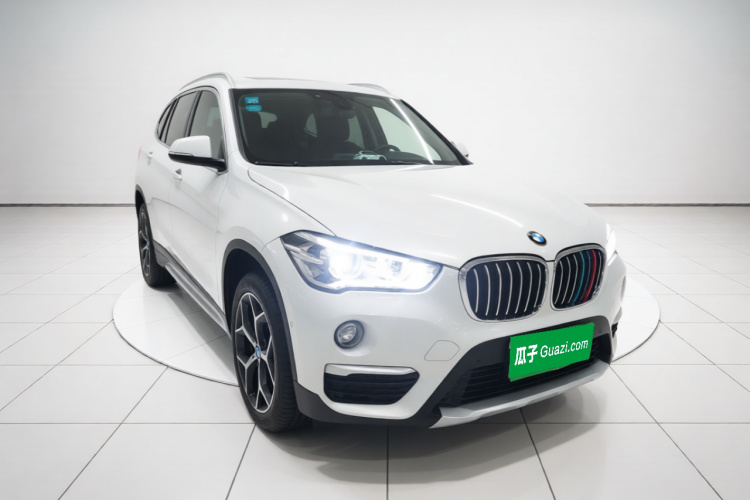BMW X1 2019 #4 BMW X1 2019 car image #4