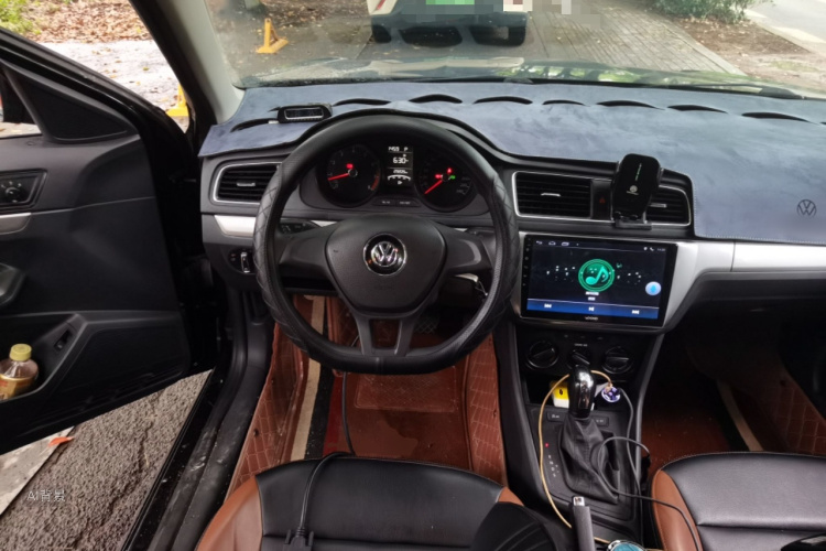 Volkswagen Lavida 2018 car image #12