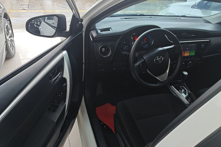Toyota Corolla 2019 #16 Toyota Corolla 2019 car image #16