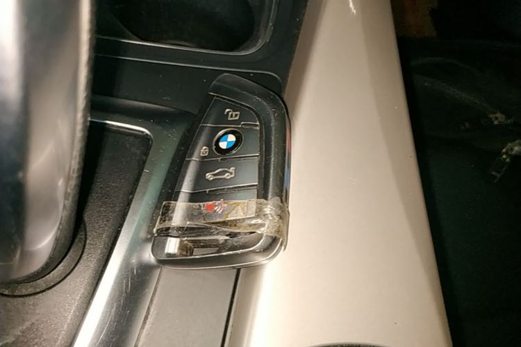BMW 3 Series 2015 #9 BMW 3 Series 2015 car image #9