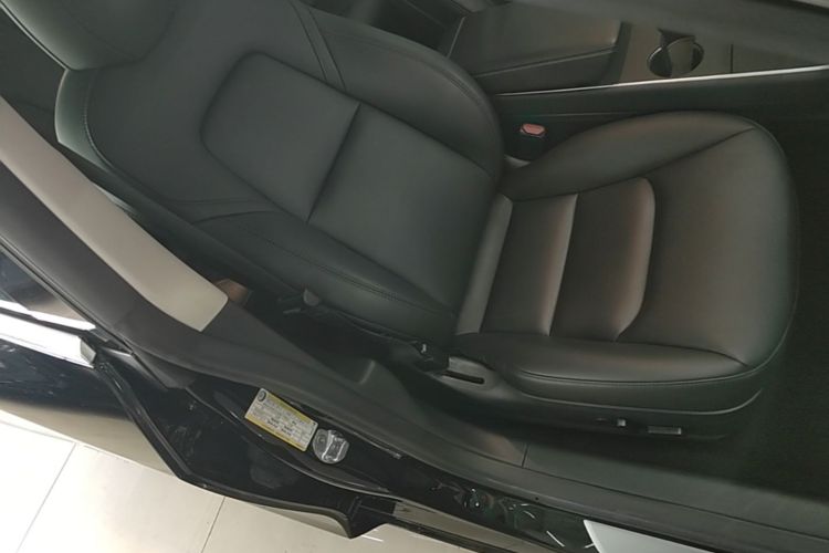Tesla Model 3 2020 imagem de carro #24