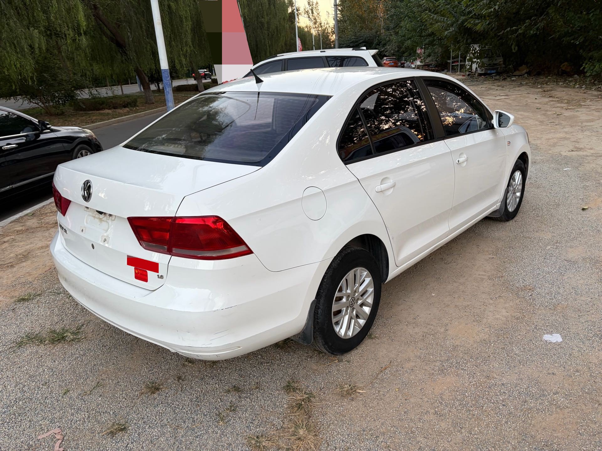 Volkswagen Santana 2013 car image #8