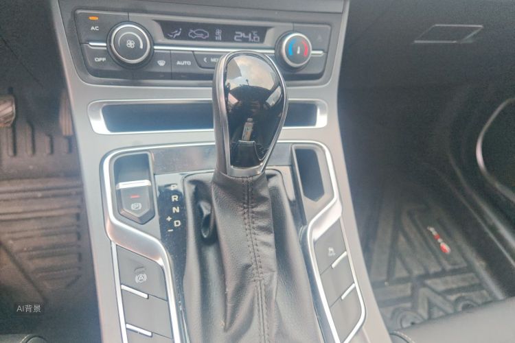 GEELY Emgrand 2020 #16 GEELY Emgrand 2020 car image #16