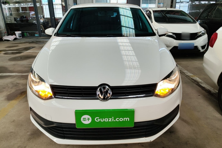 Volkswagen Polo 2018 car image #3