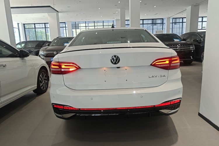 Volkswagen Lavida 2024 car image #6