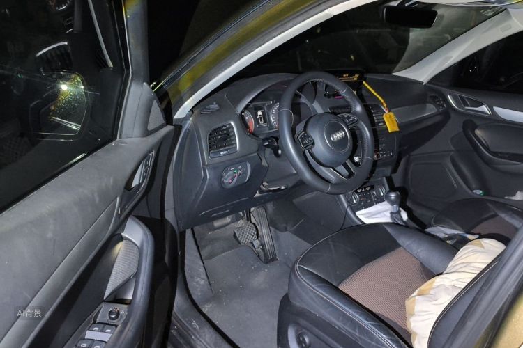Audi Q3 2018 #18 Audi Q3 2018 car image #18