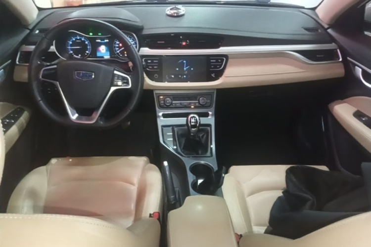 GEELY Emgrand 2018 #11 GEELY Emgrand 2018 car image #11