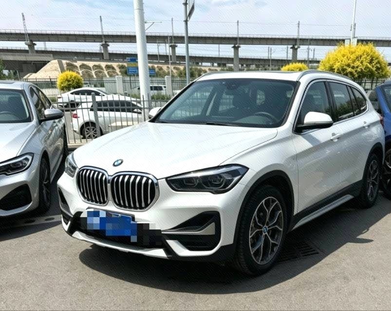 2023 2023 immagine di auto
