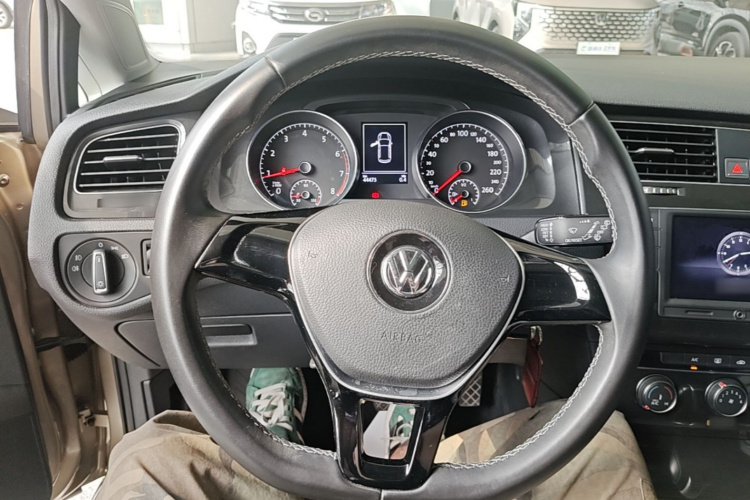 Volkswagen Golf 2017 #11 Volkswagen Golf 2017 car image #11